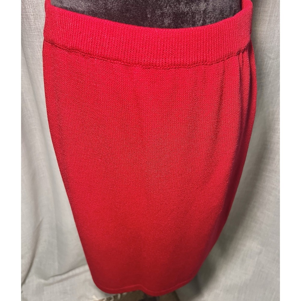 St. John Collection Red Santana Knit Pencil Pull On Skirt by Marie Gray Size: 6 - Picture 2 of 6